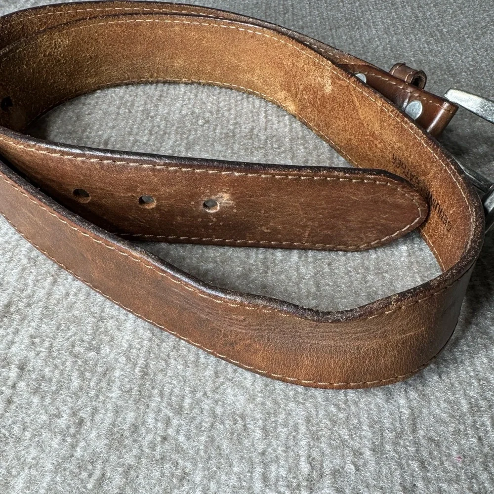 Levi’s Brown‎ Genuine Leather Belt Size 38-40 Sturdy Buckle